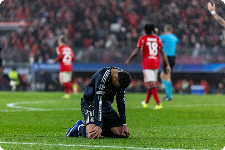 Мбаппе играет с травмой уже два месяца. И выбора у него попросту нет